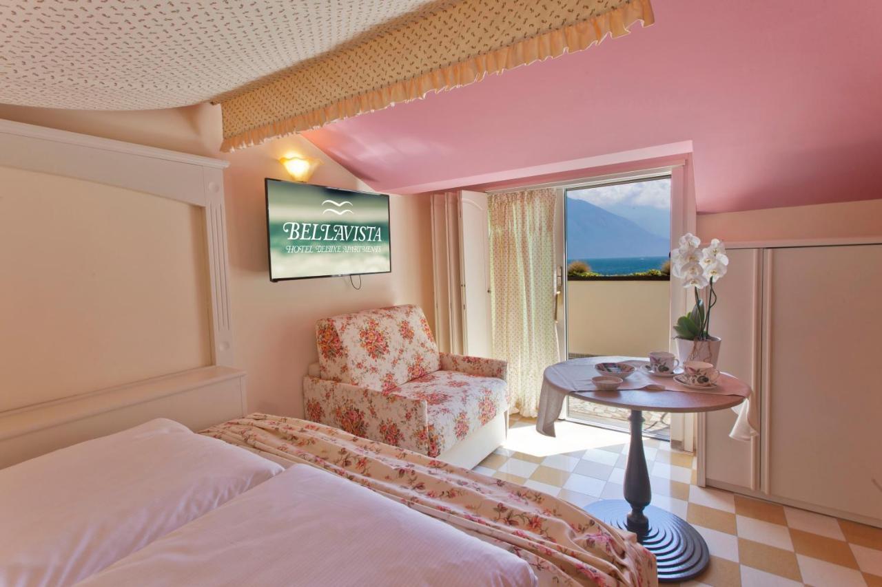Bellavista Hotel Deluxe Apartments Riva del Garda Buitenkant foto